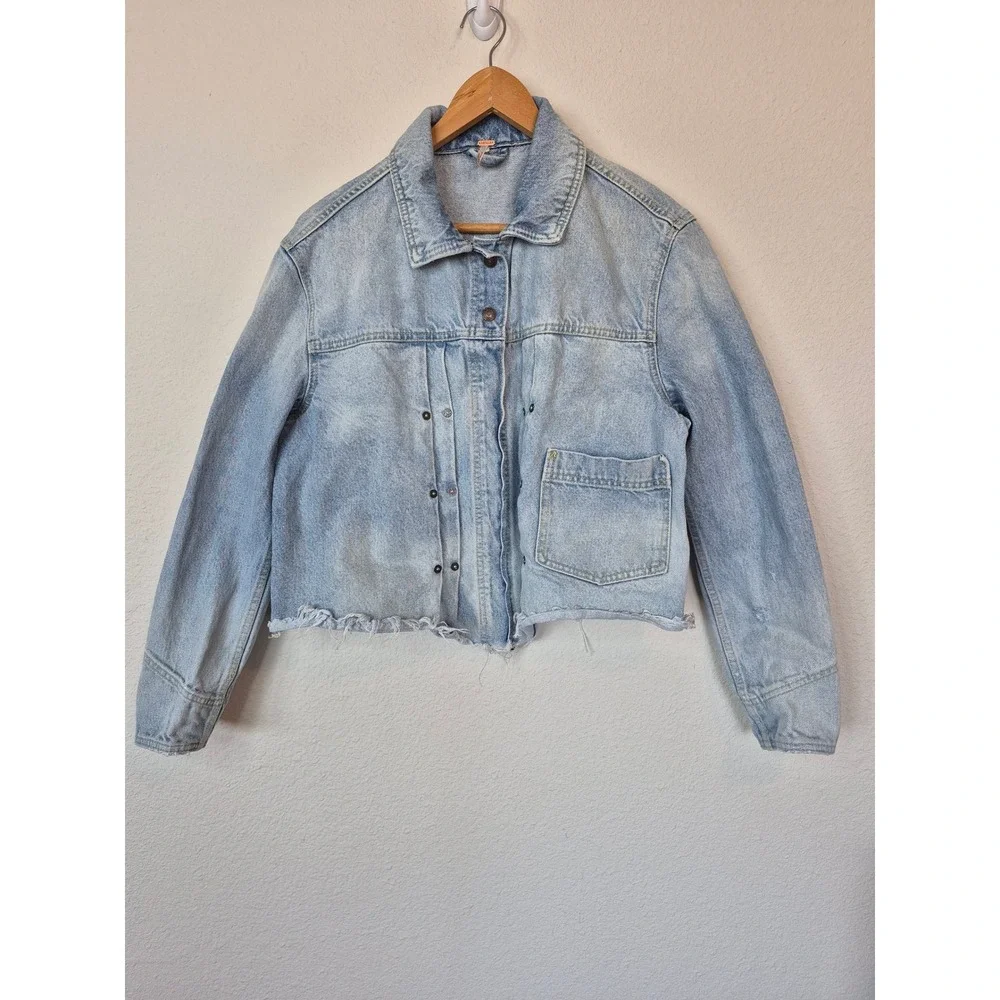 Free People Jasmine Denim Jacket Light Cropped Raw Hem Blue Size Small - Picture 2 of 9